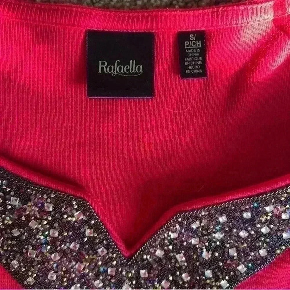 NWT Rafaella Red decorative neck jeweled top size small - Picture 3 of 5